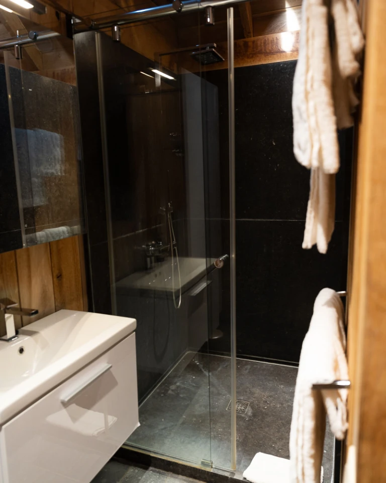 Carousel slide